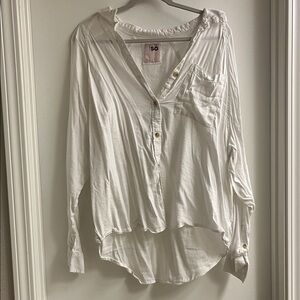 SO Women's Cream Button-Down Shirt